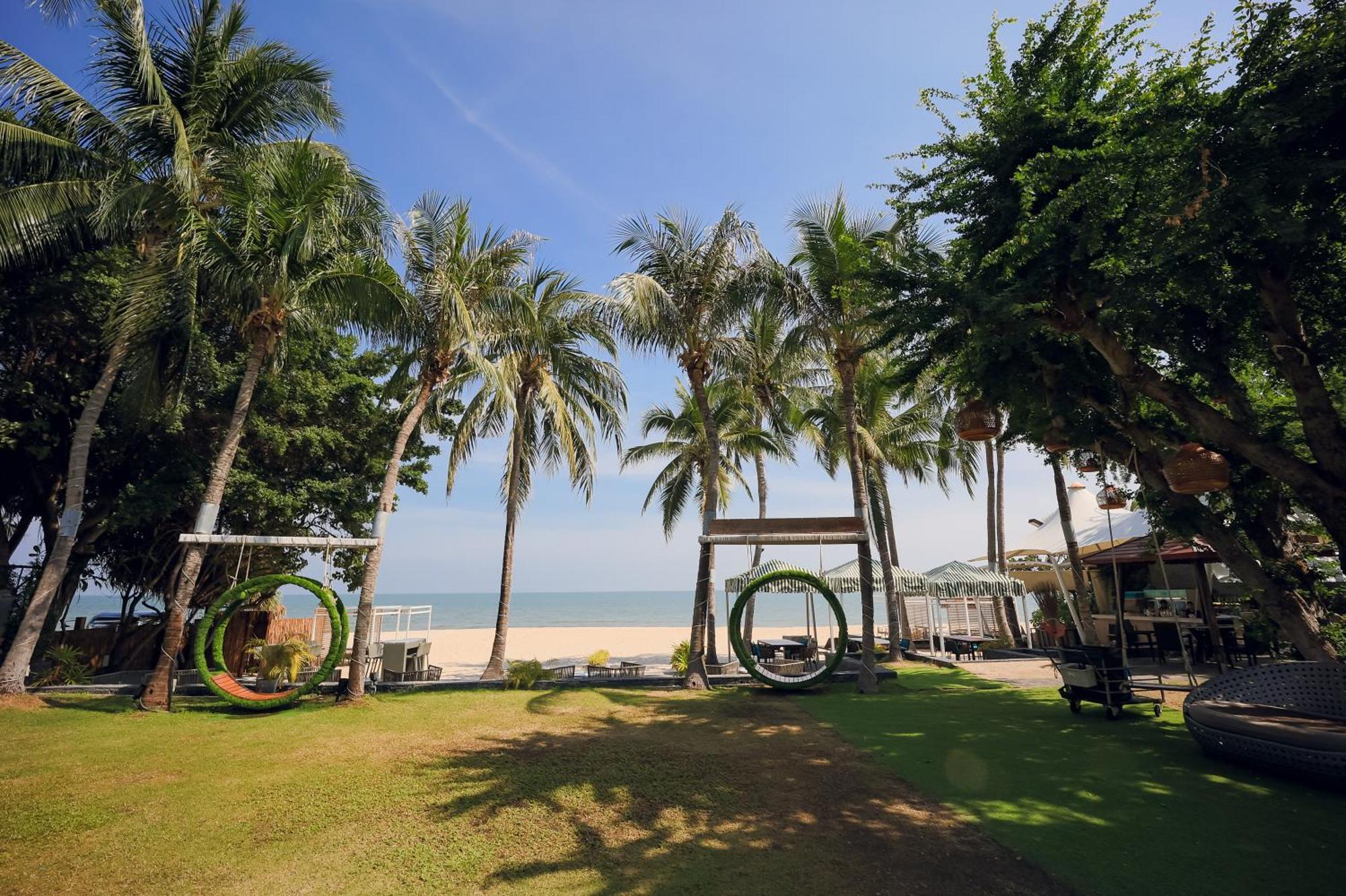 Отель The Palayana Hua Hin Ча-Ам Экстерьер фото